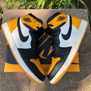 Jordan 1 High Taxi